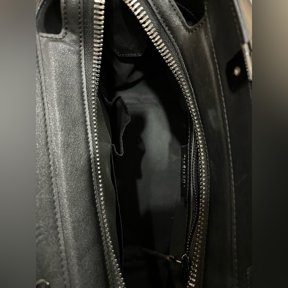 [Sold] Givenchy HDG leather purse in great condition - Picture 6 of 11